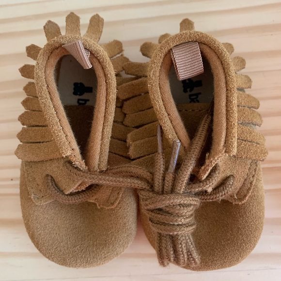 Baby gap shoes- navy 0-3 mths, tan with laces 3-6 mths, tan loafers 6-12 mths - Picture 4 of 5